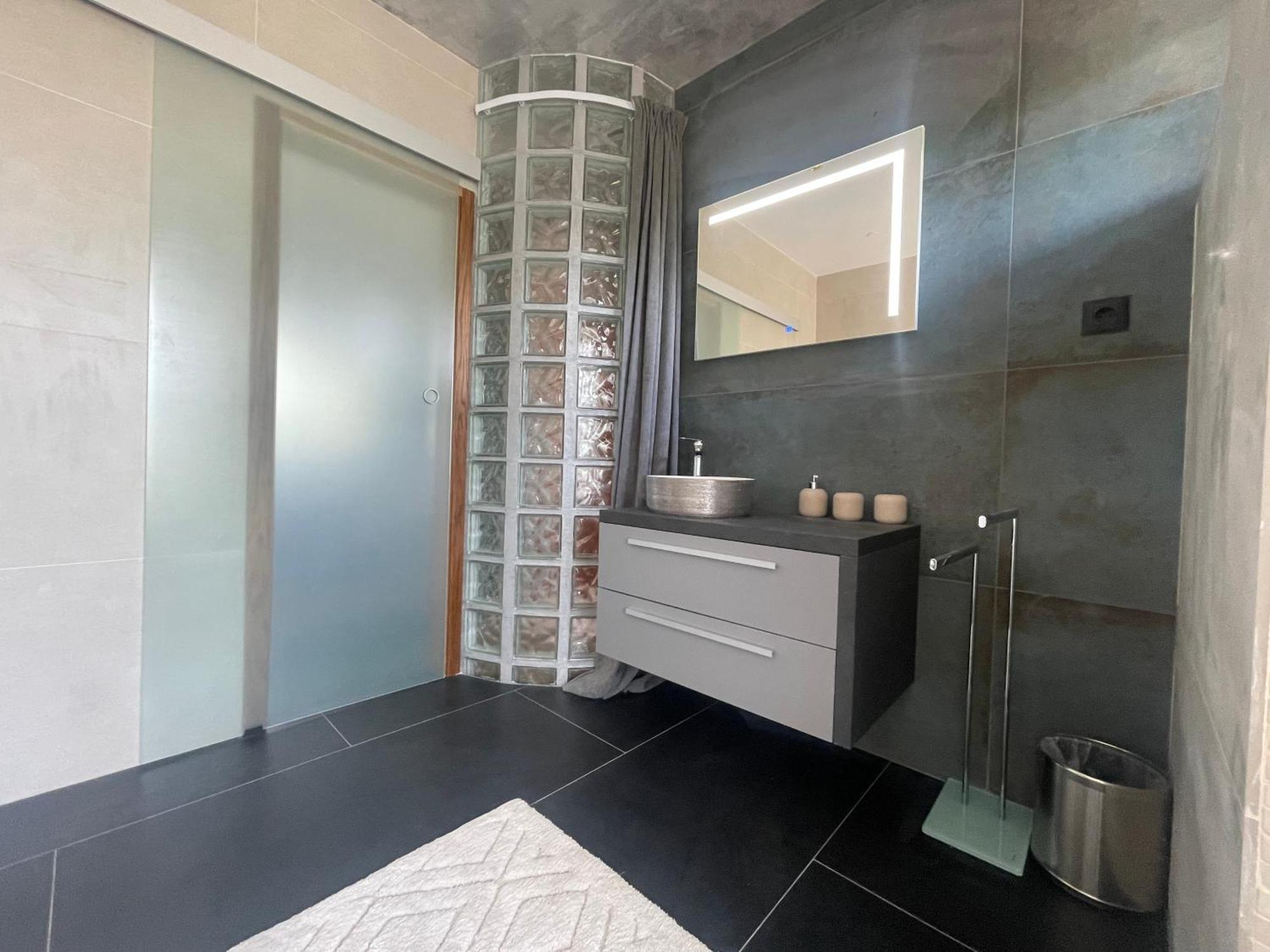 Tona - Miran Apartman - Parking - Samostalna Prijava Karlovac Bagian luar foto