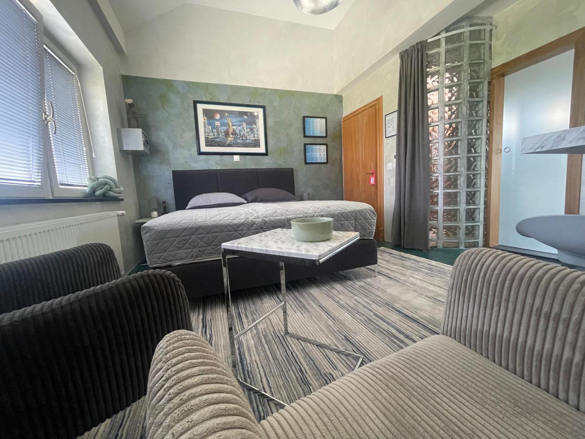 Tona - Miran Apartman - Parking - Samostalna Prijava Karlovac Bagian luar foto